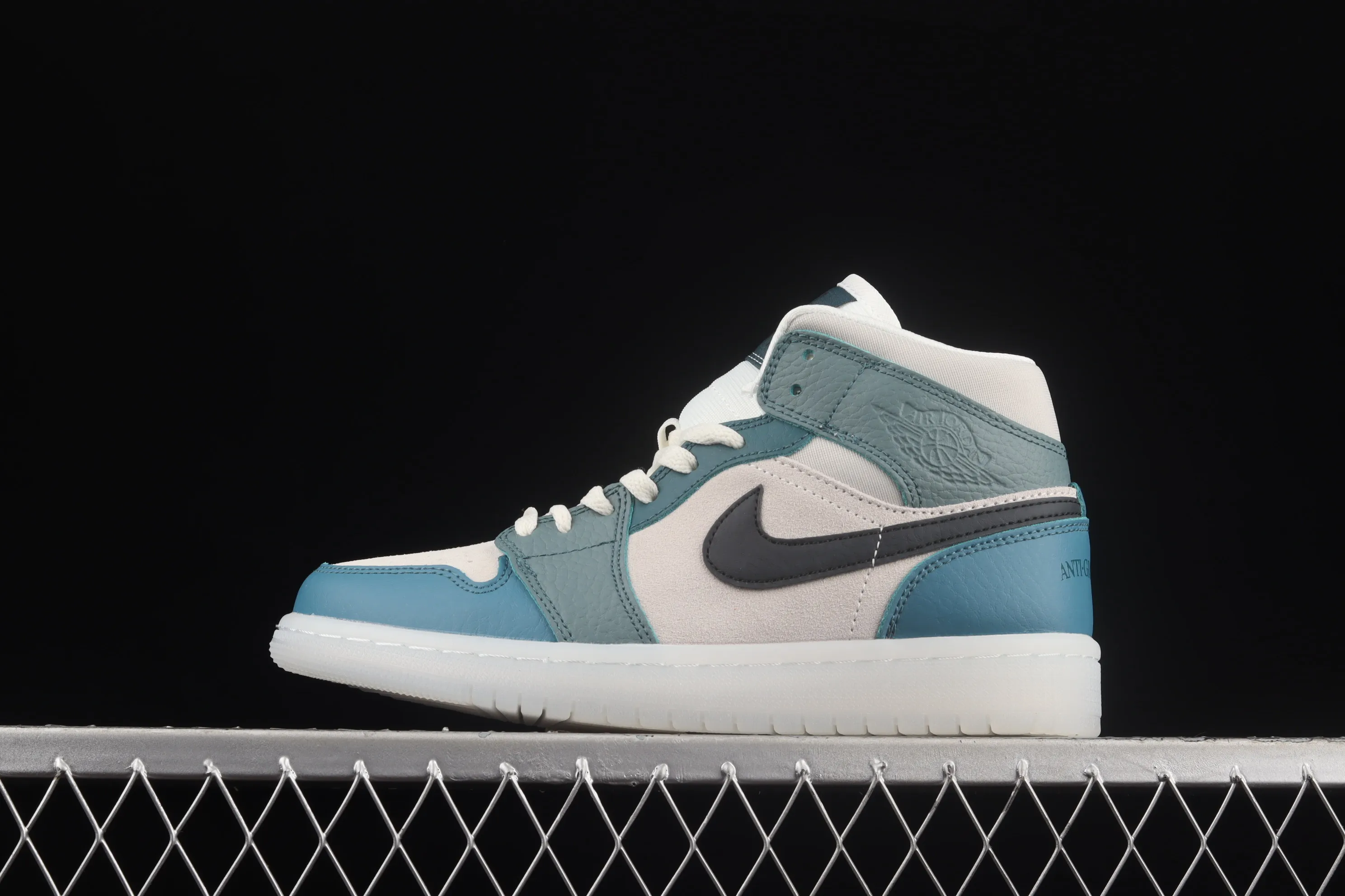 All categories Air Jordan Jordan series basketball shoes Air Jordan 1 Mid Air Jordan 1 Mid "Anti-Gravity Machines" AJ1 Joe 1 Yuanyang Jelly China basketball shoes DM9601-200